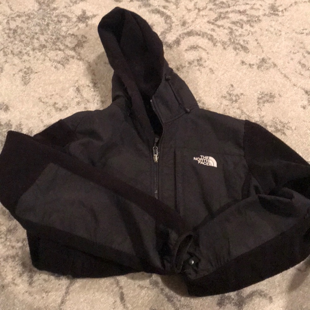 Women’s fleece & nylon North Face jacket